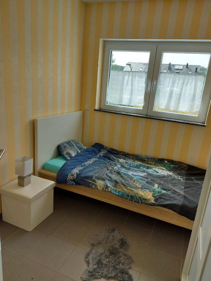Several Different Rooms, Newly Furnished, In A New House In Vichten Buitenkant foto