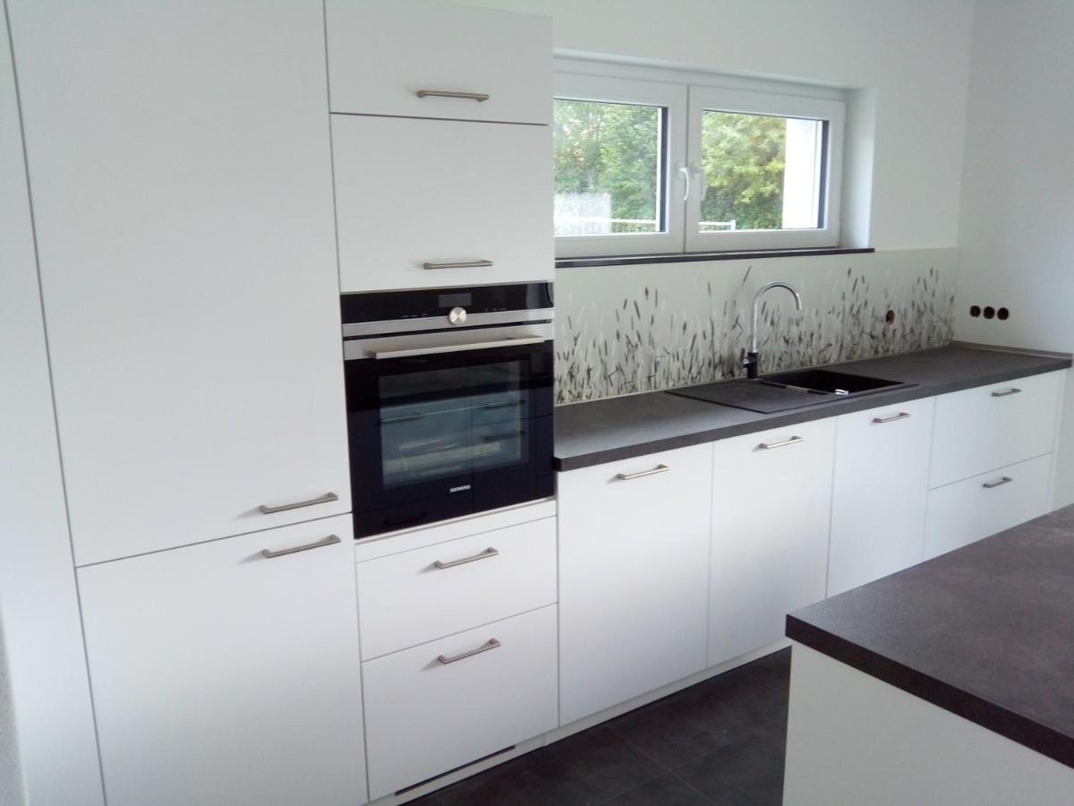 Several Different Rooms, Newly Furnished, In A New House In Vichten Buitenkant foto