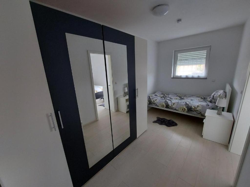 Several Different Rooms, Newly Furnished, In A New House In Vichten Buitenkant foto