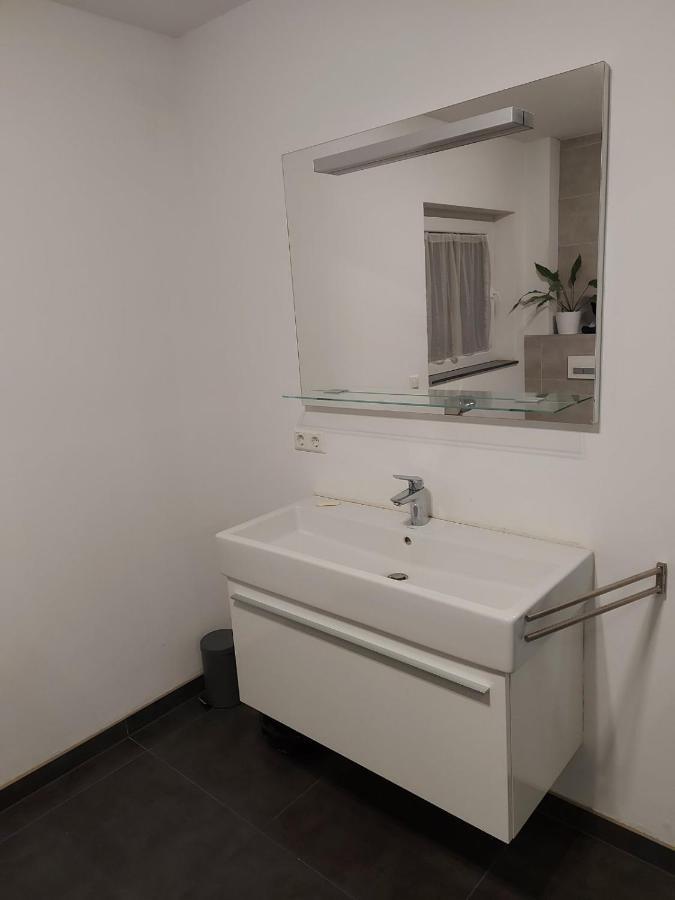 Several Different Rooms, Newly Furnished, In A New House In Vichten Buitenkant foto